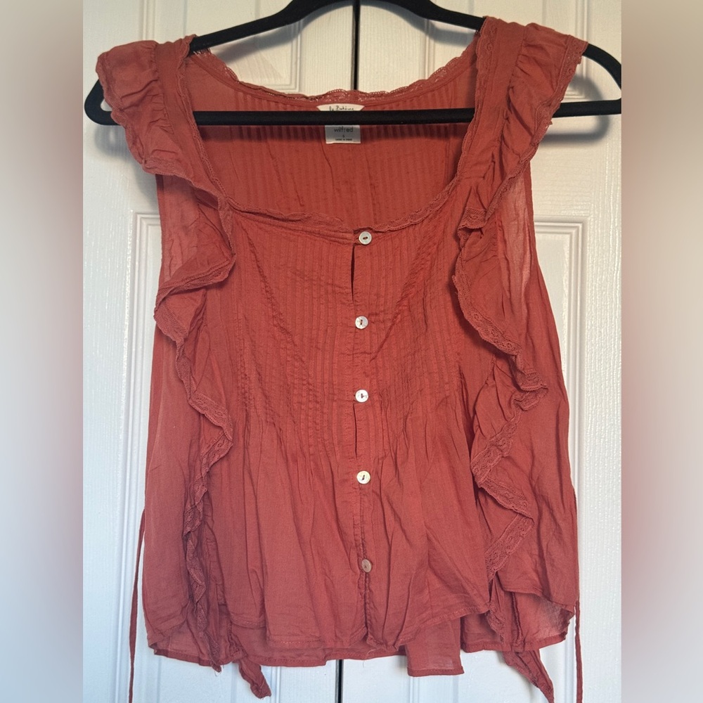 Wilfred la boheme Delacroix top from Aritzia